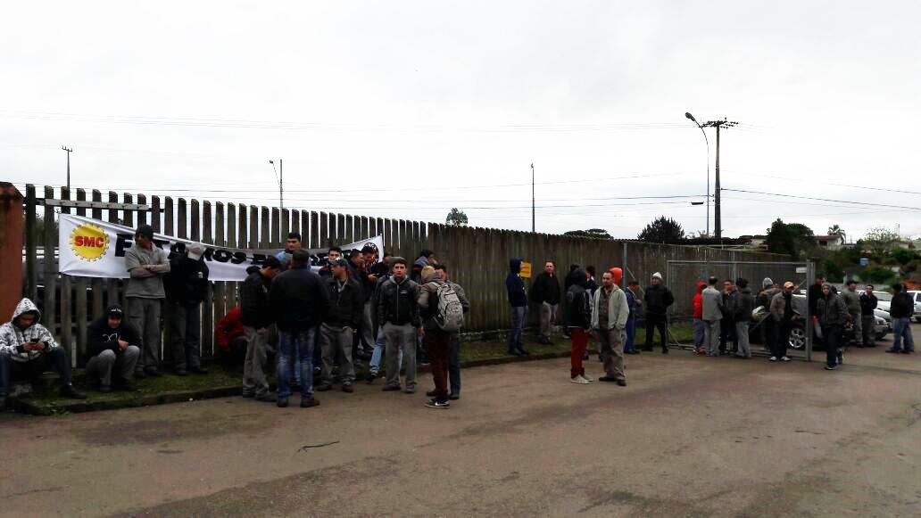 Acordo salarial: Metalúrgicos da Merpe continuam em greve
